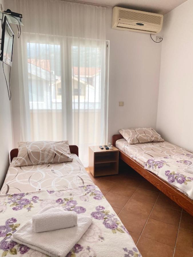 Guest House Villa Natali Budva Luaran gambar