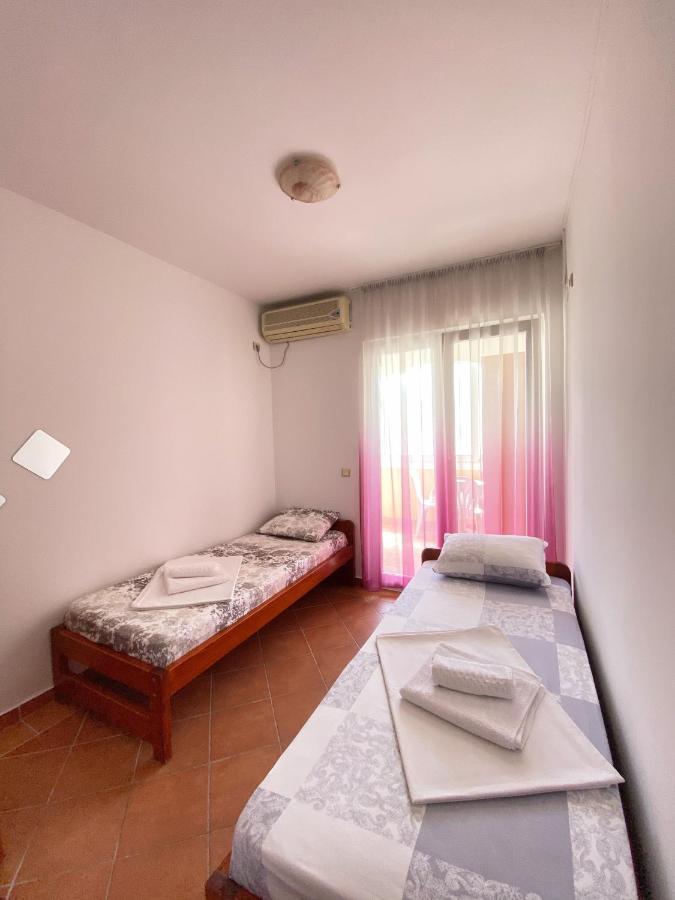 Guest House Villa Natali Budva Luaran gambar